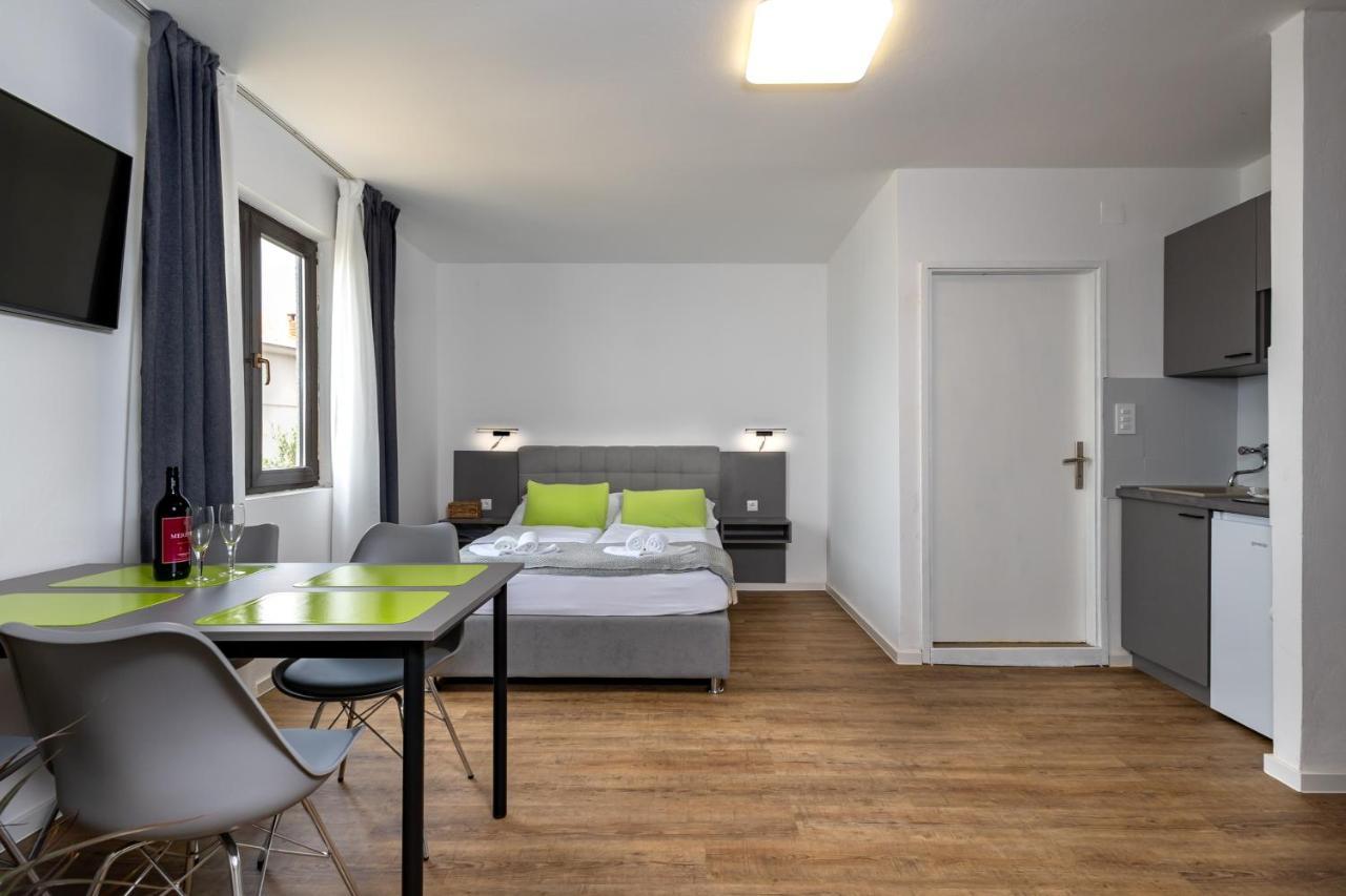 Apartments Dida Sime Stari Grad Kültér fotó