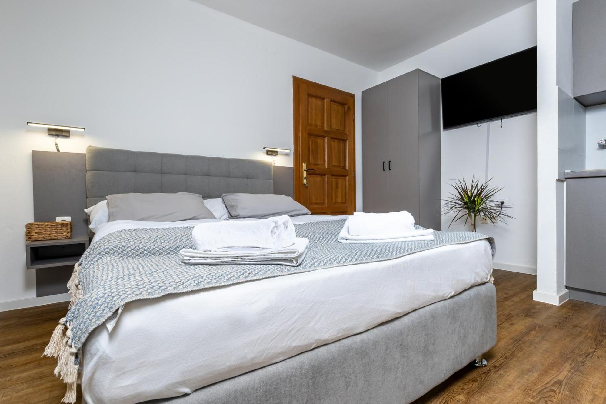 Apartments Dida Sime Stari Grad Kültér fotó