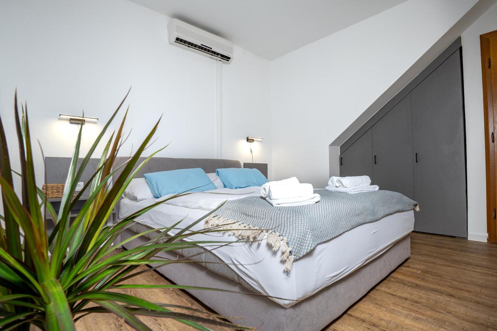 Apartments Dida Sime Stari Grad Kültér fotó